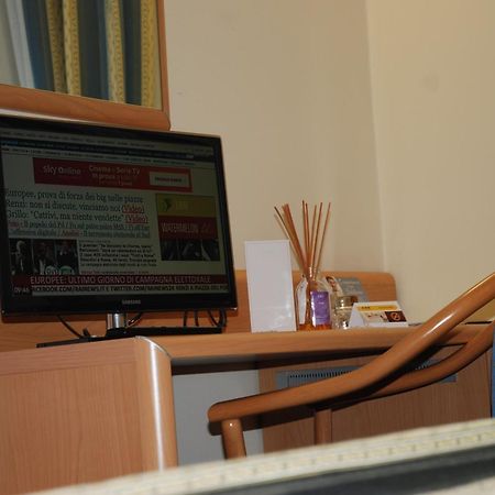 Hotel Continental Brescia Roncadelle Екстер'єр фото