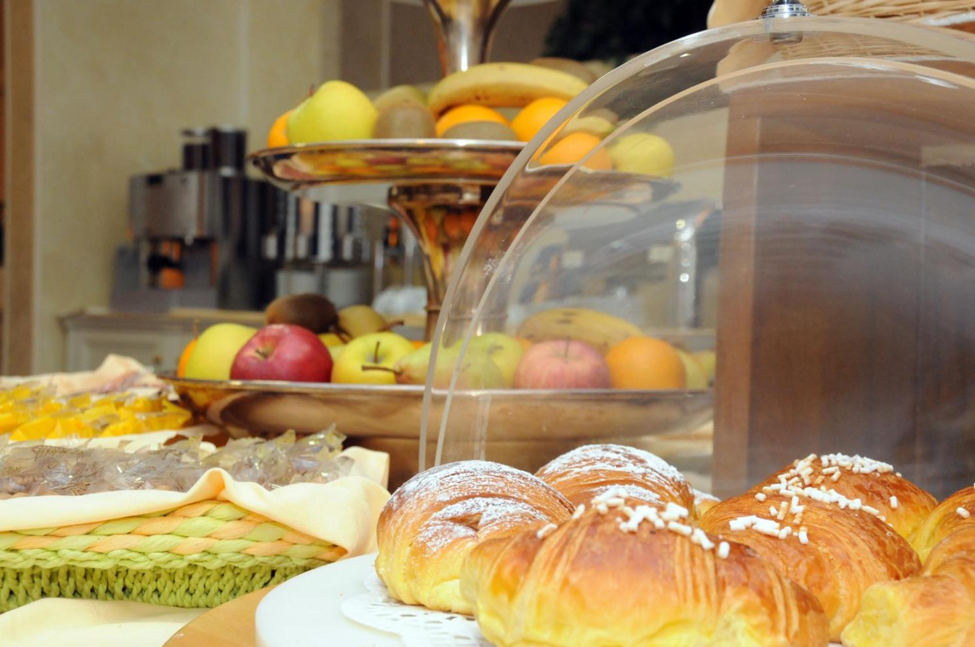 Hotel Continental Brescia Roncadelle Ресторан фото