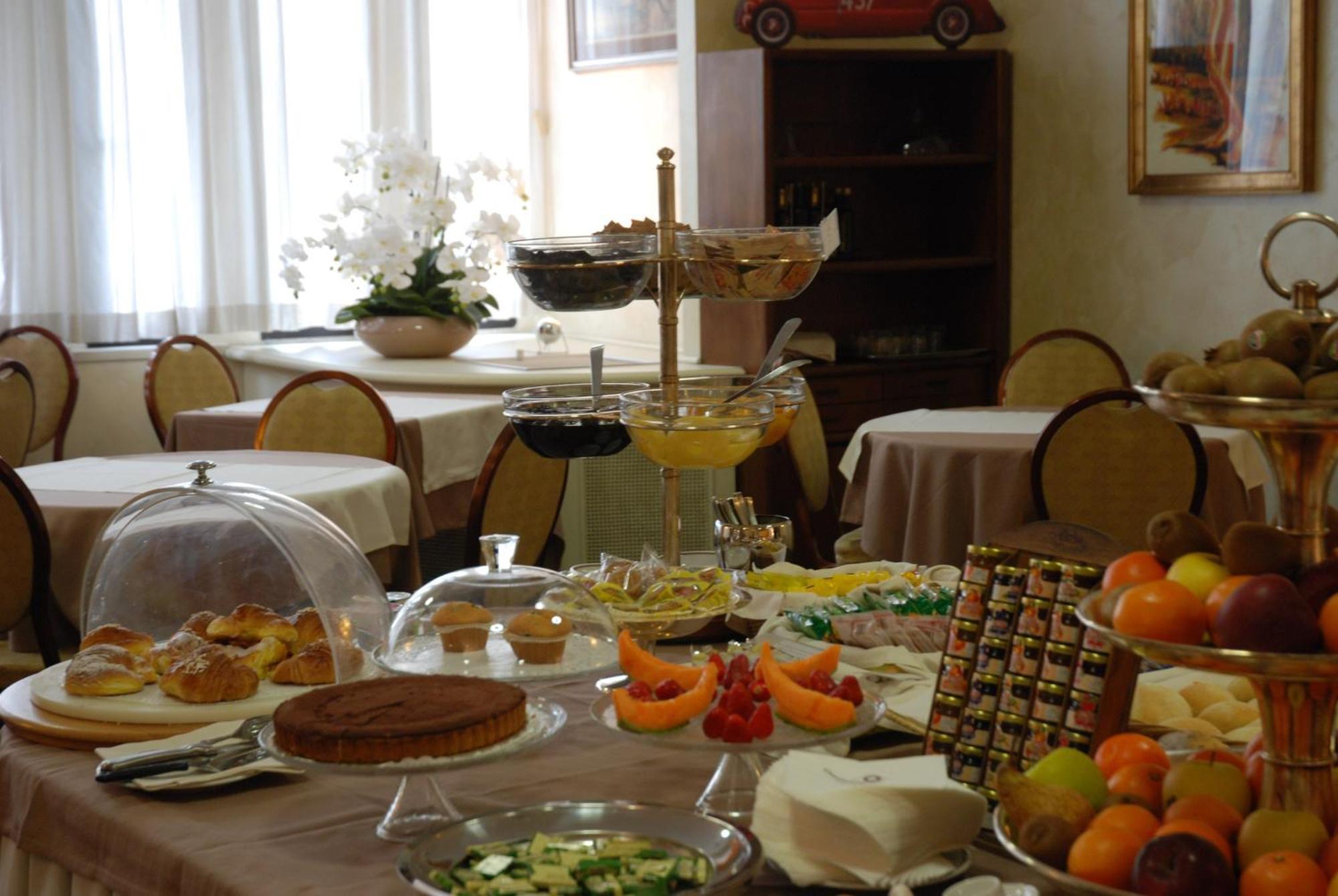 Hotel Continental Brescia Roncadelle Екстер'єр фото