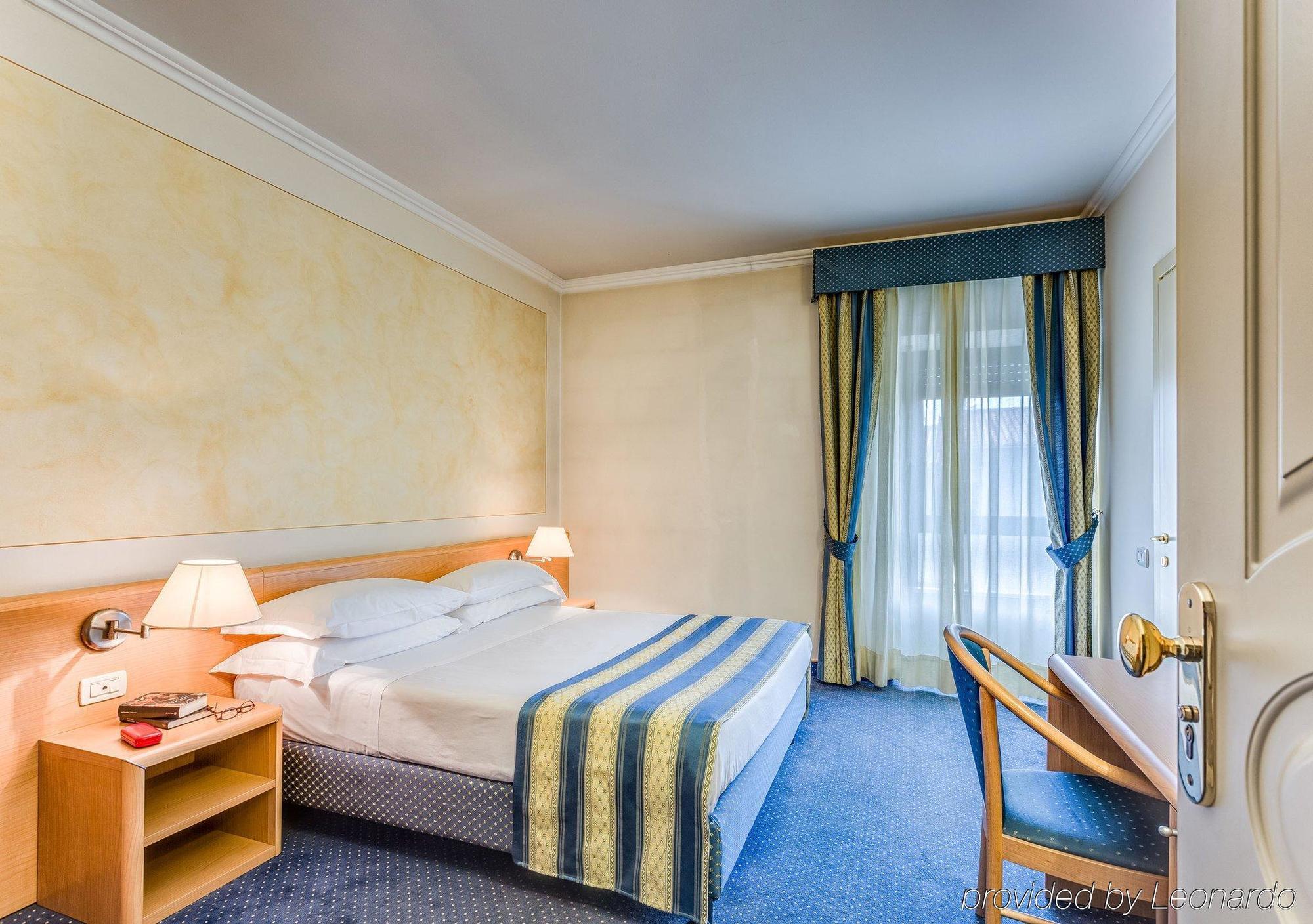 Hotel Continental Brescia Roncadelle Екстер'єр фото