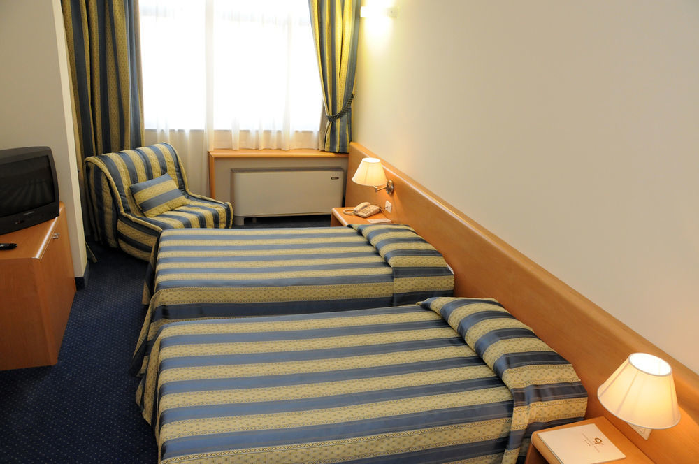 Hotel Continental Brescia Roncadelle Екстер'єр фото