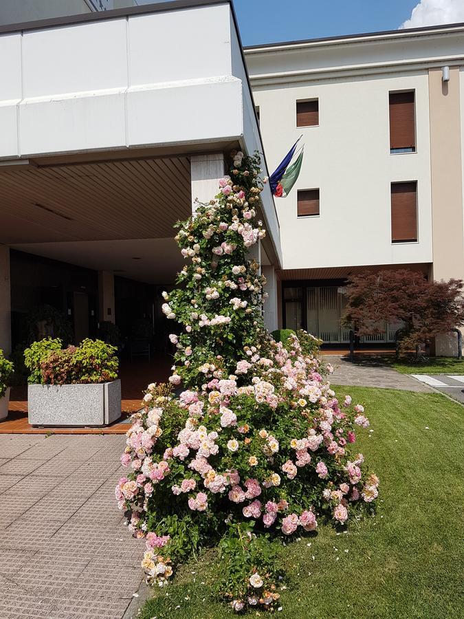 Hotel Continental Brescia Roncadelle Екстер'єр фото